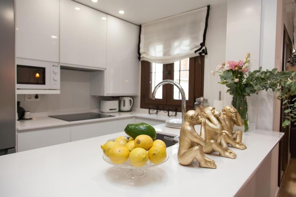 Modern & Nice Apartment. Old Town. Private Parking Seville Exterior photo